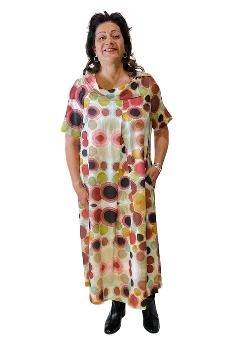 printed dot short sleeve dress by luukaa